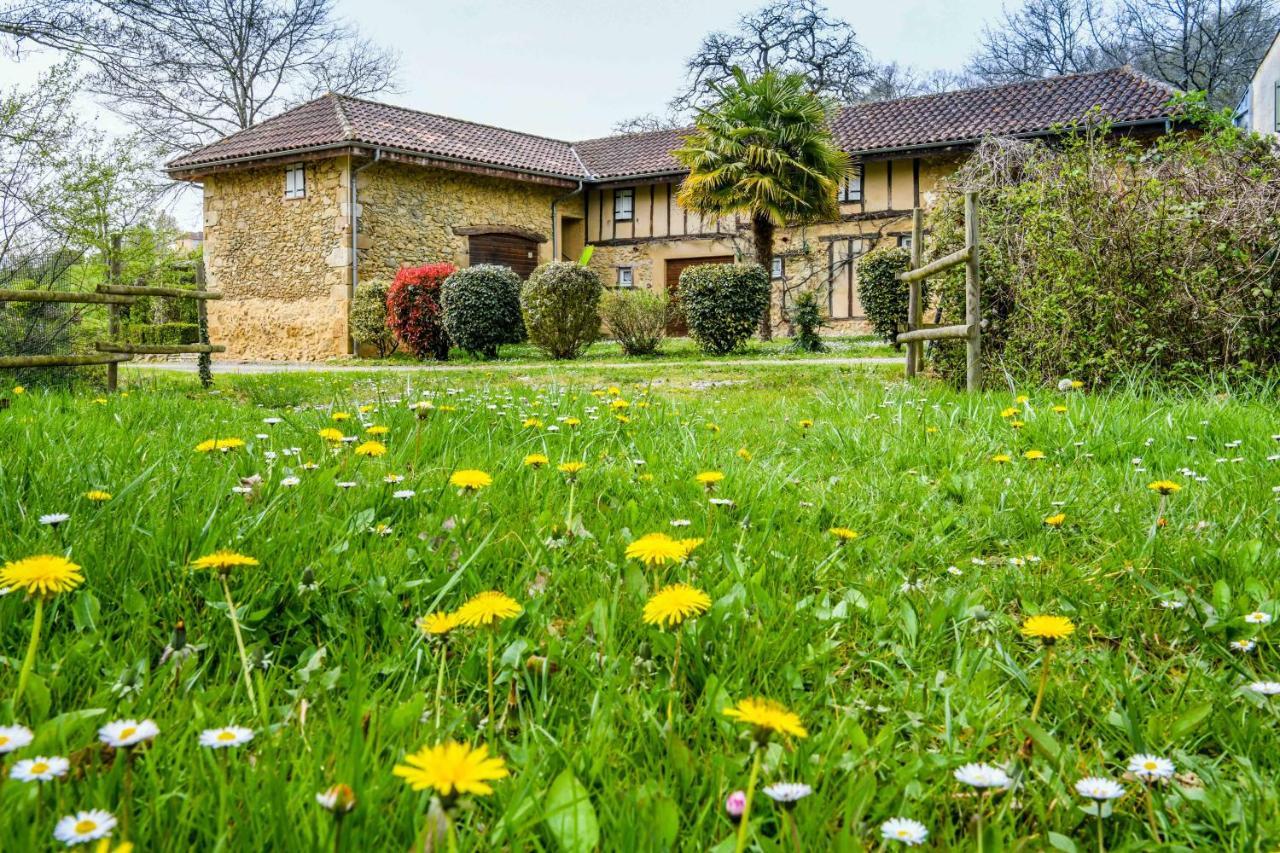 Hotel Logis Le Relais Du Bastidou Beaumarches Esterno foto