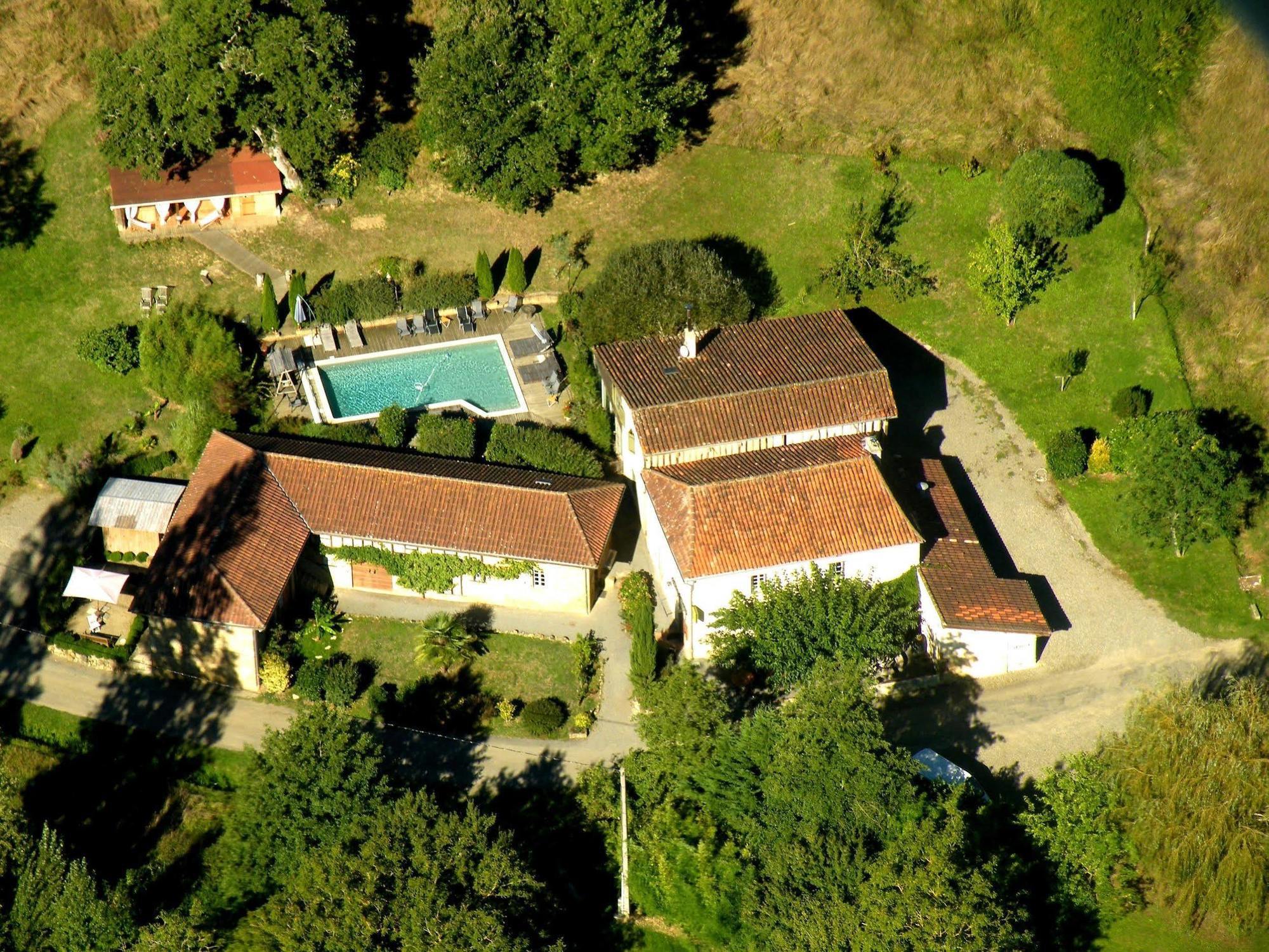 Hotel Logis Le Relais Du Bastidou Beaumarches Esterno foto